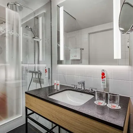 Intercityhotel Отель