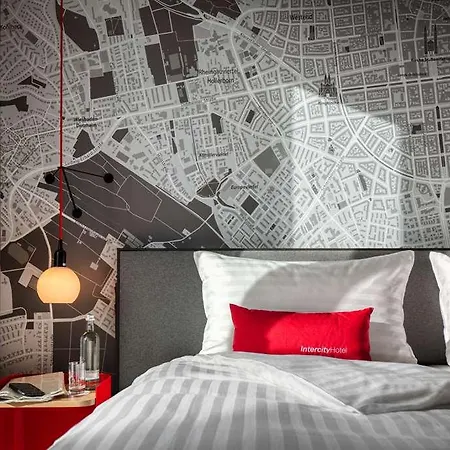 Intercityhotel Hotel *