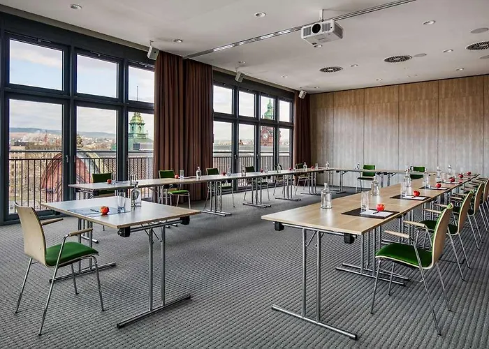 Intercityhotel 호텔