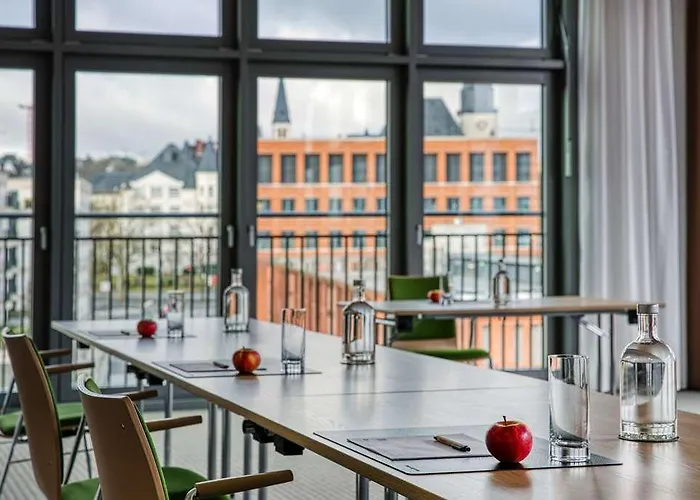 호텔 Intercityhotel